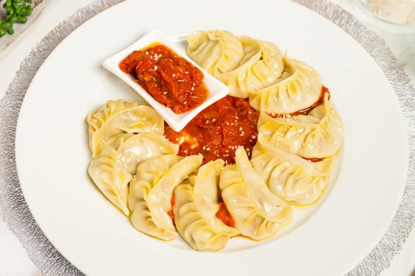 How Can Traditional UK Cooking Techniques Be Modernized?